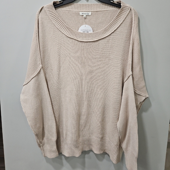 NWT Womens Miracle Beige Round Ribbed Neck Sweater Small Medium Oversized - Picture 2 of 5